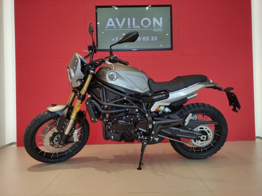 Benelli Leoncino 800 Trail