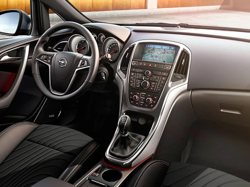 Opel astra 2012 салон