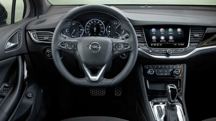 Opel Astra 2021