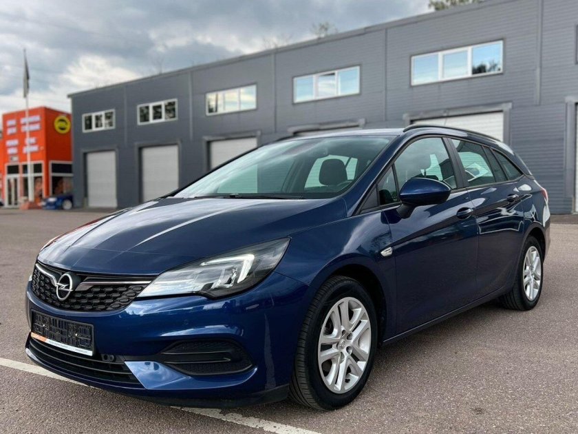 Opel astra 2020