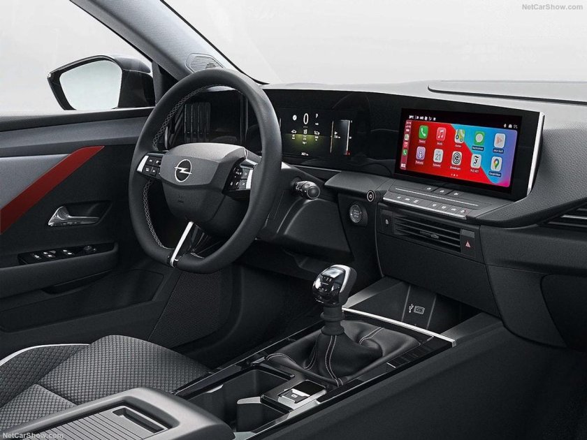 Опель Астра 2022