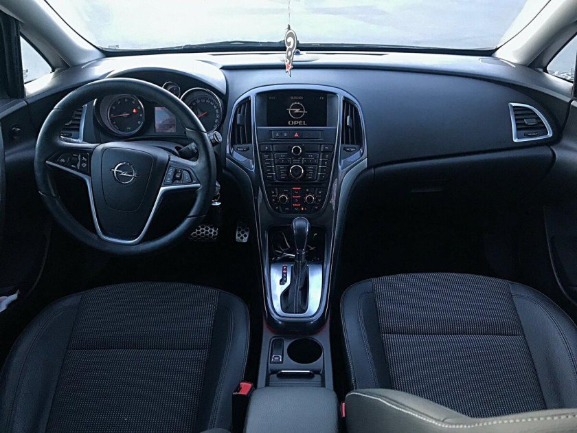 Опель Астра j 1.6