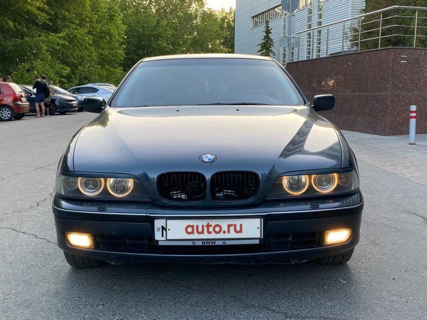 БМВ 7 серии 1999