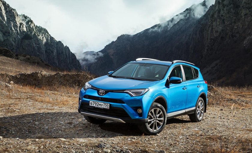 Toyota rav4 кроссовер