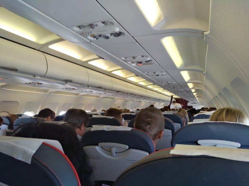 Airbus a321 Уральские авиалинии салон