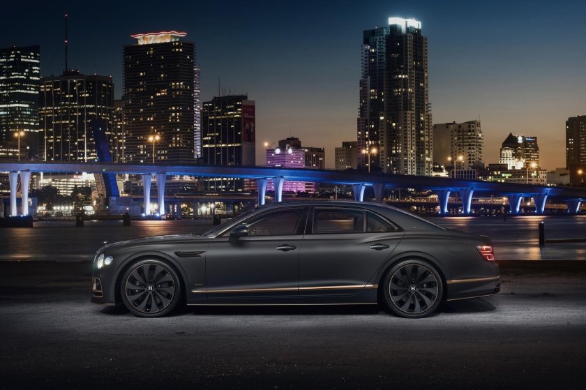 Bentley Flying Spur 2022