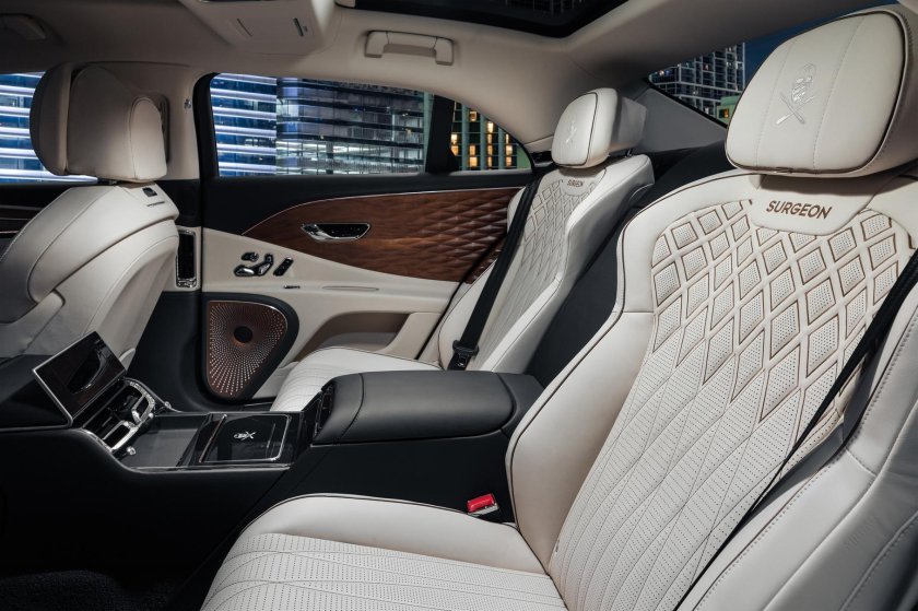 Bentley Flying Spur 2023