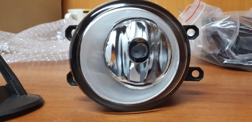 Фара противотуманная Toyota Corolla 150