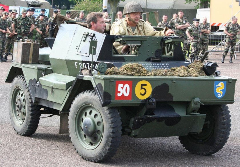 Даймлер Динго бронеавтомобиль