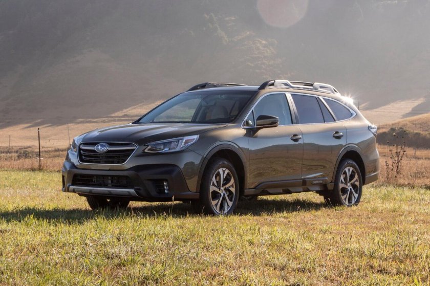 Субару Аутбек 2022