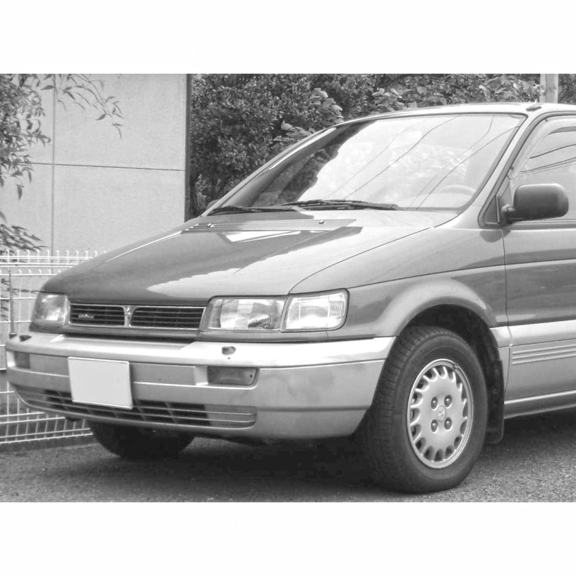 Mitsubishi Chariot 2 поколение