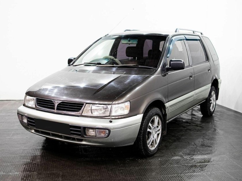 Mitsubishi chariot ii