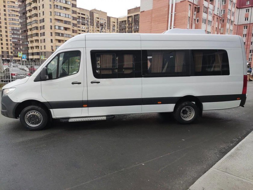 Микроавтобус мерседес спринтер