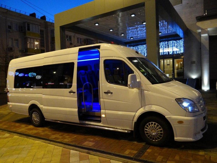 Mercedes Sprinter 20 мест