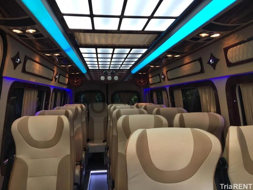 Мерседес Спринтер пассажирский 20 мест