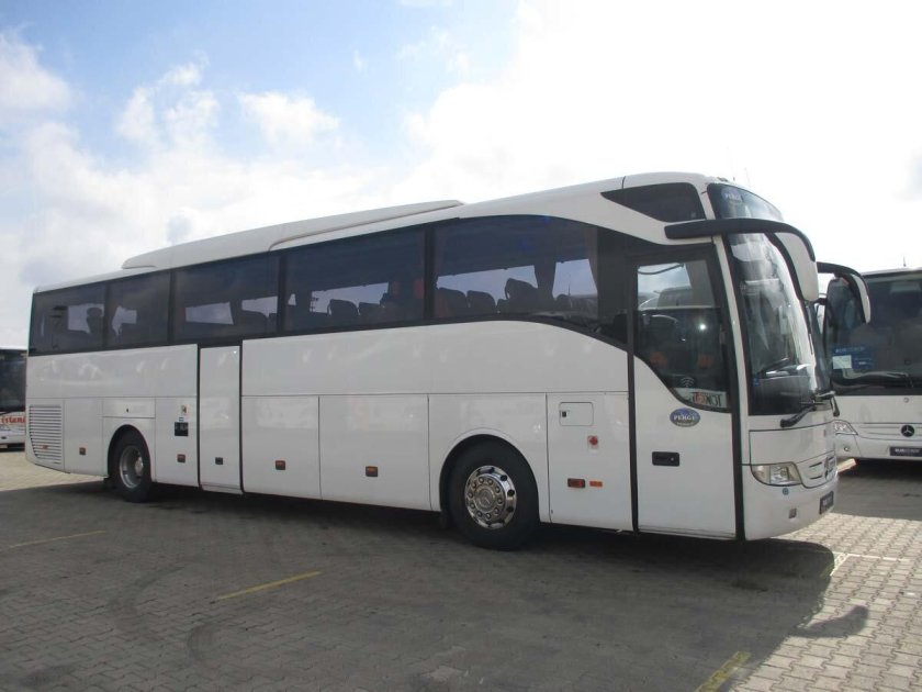 Автобус Мерседес Бенц Tourismo RHD