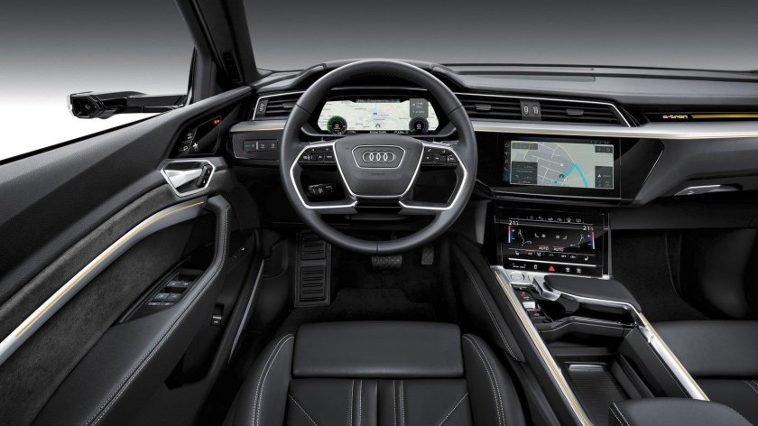 Audi e tron 55 quattro Interior