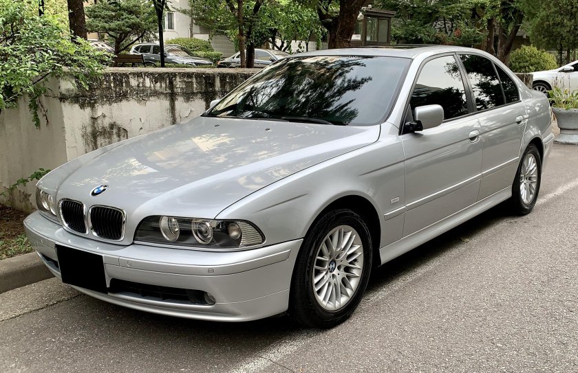 BMW 525i