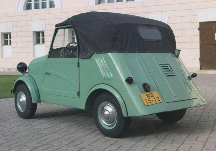 Автомобиль СМЗ С-3а