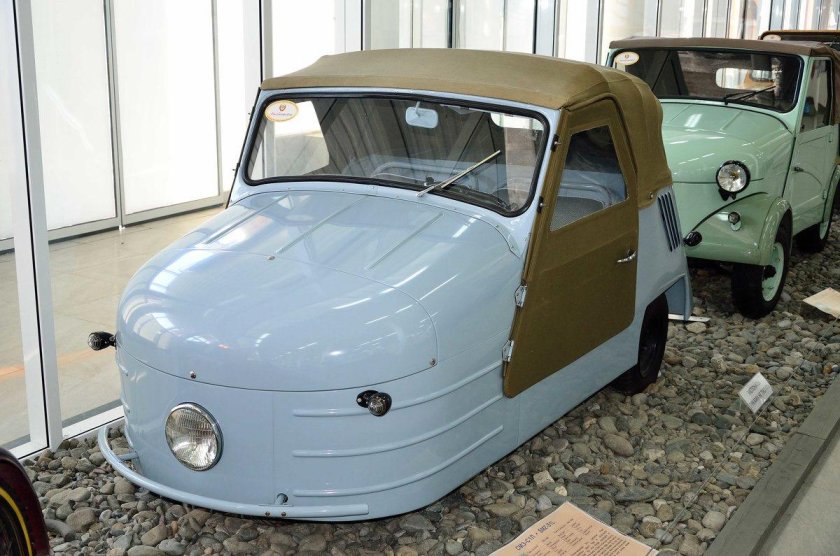 Мотоколяска СМЗ С-1л