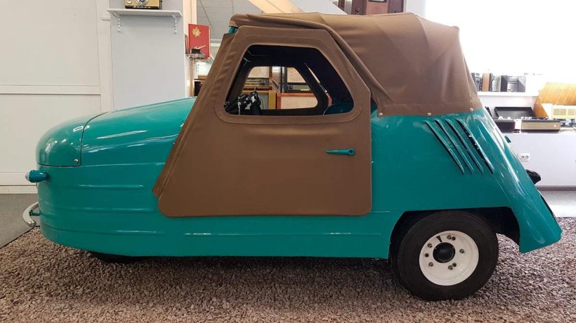 Мотоколяска СМЗ С-1л