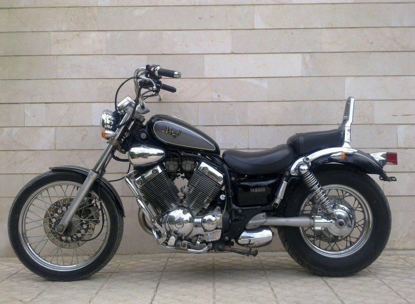 Yamaha XV 400 Virago