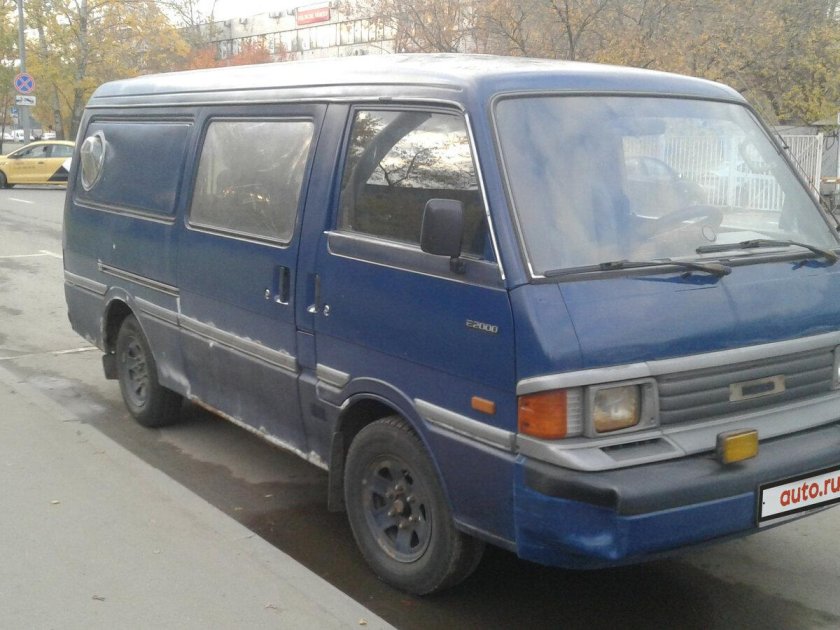 Мазда бонго