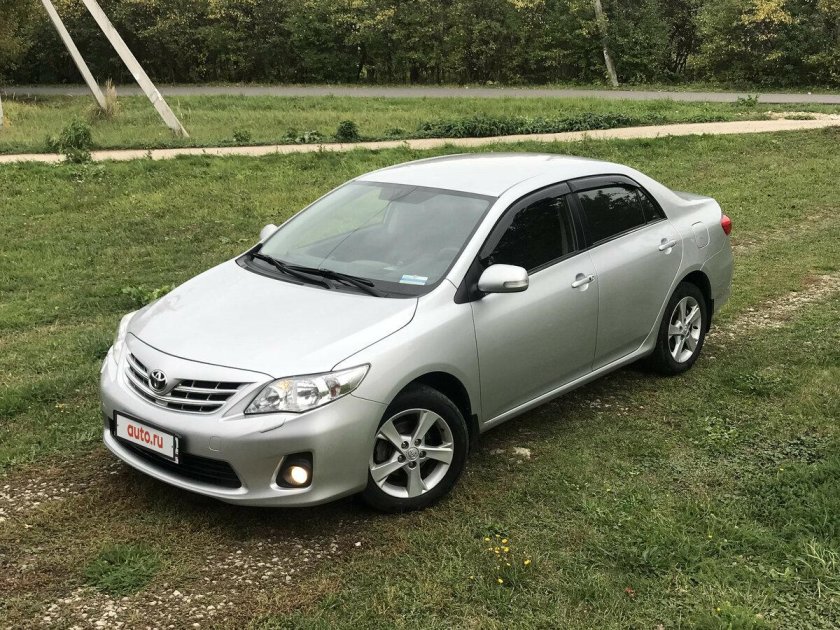 Тойота Королла 2012