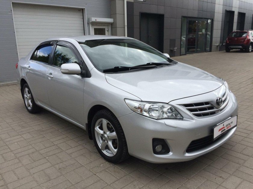 Тойота Королла е150 2008