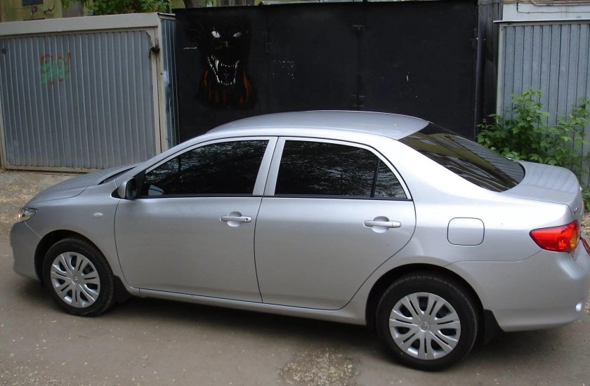 Тойота Королла 2008 тонированная