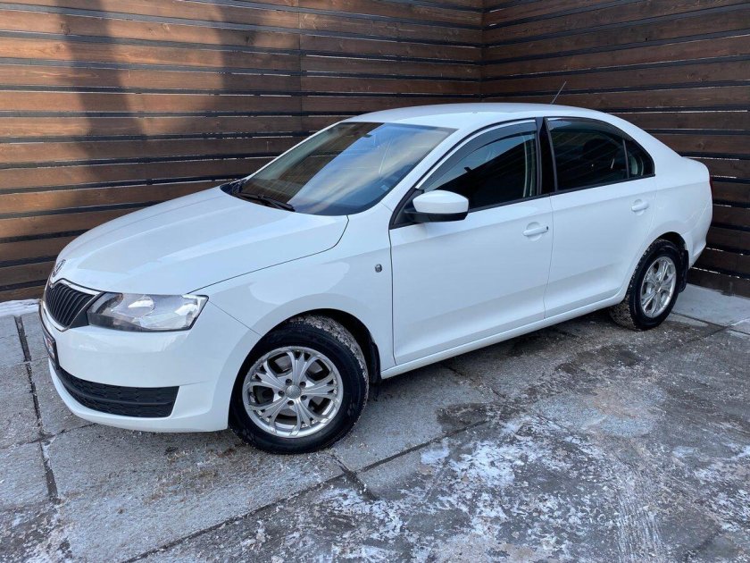 Шкода рапид 2015 белая