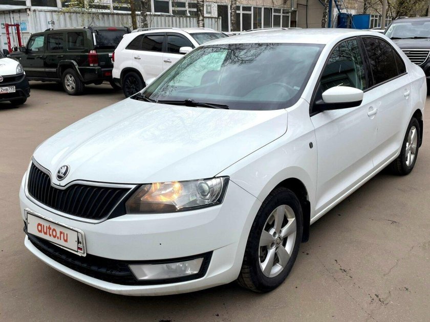 Шкода рапид 2017 белый