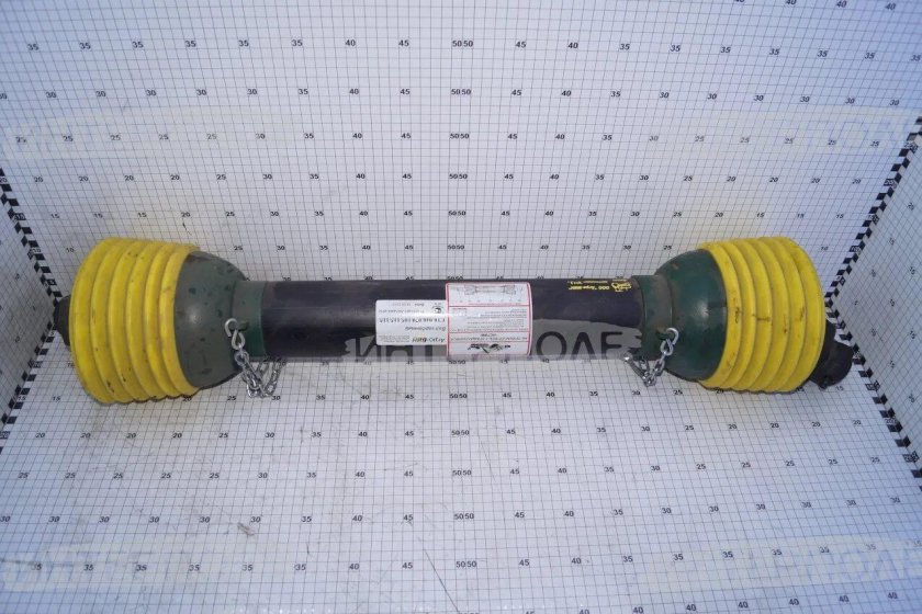 Вал карданный КРН (К-040,8шл*6шл,l=710)(без защит.кожуха)