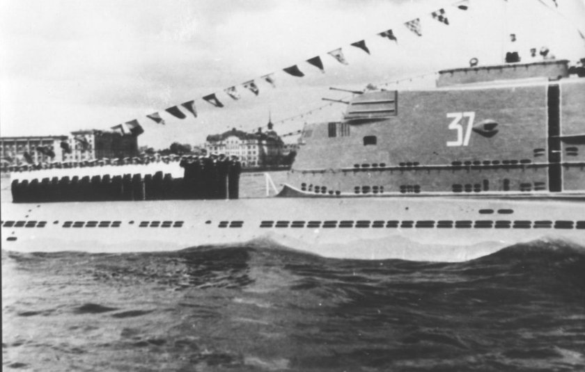 Подводная лодка б-611