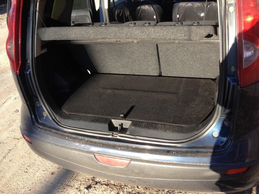 Nissan Note 2007 багажник