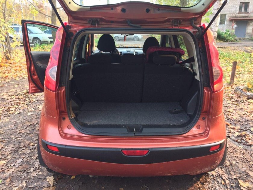 Nissan Note багажник