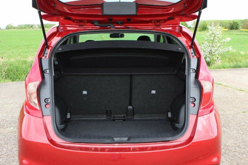 Nissan Note 2016 багажник