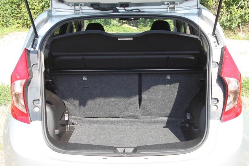 Nissan Note 2008 багажник