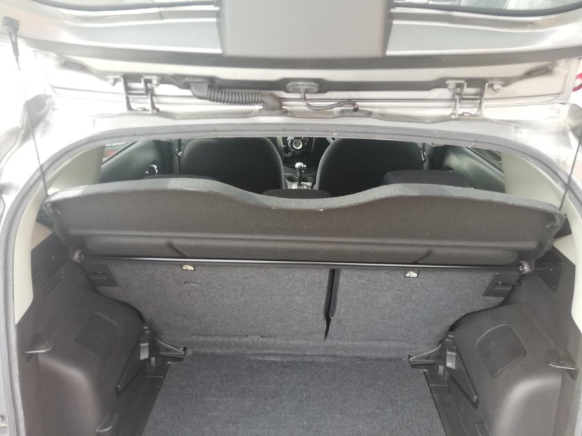 Полка багажника Nissan Note e12