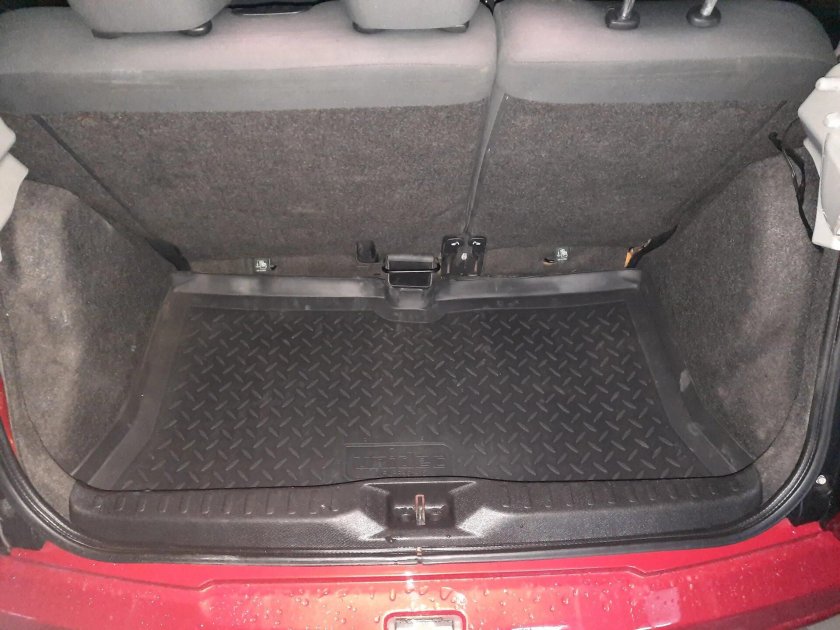 Коврик в багажник мазда демио