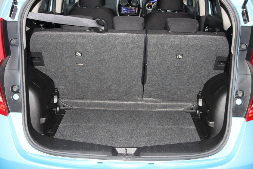 Nissan Note 2007 салон багажник