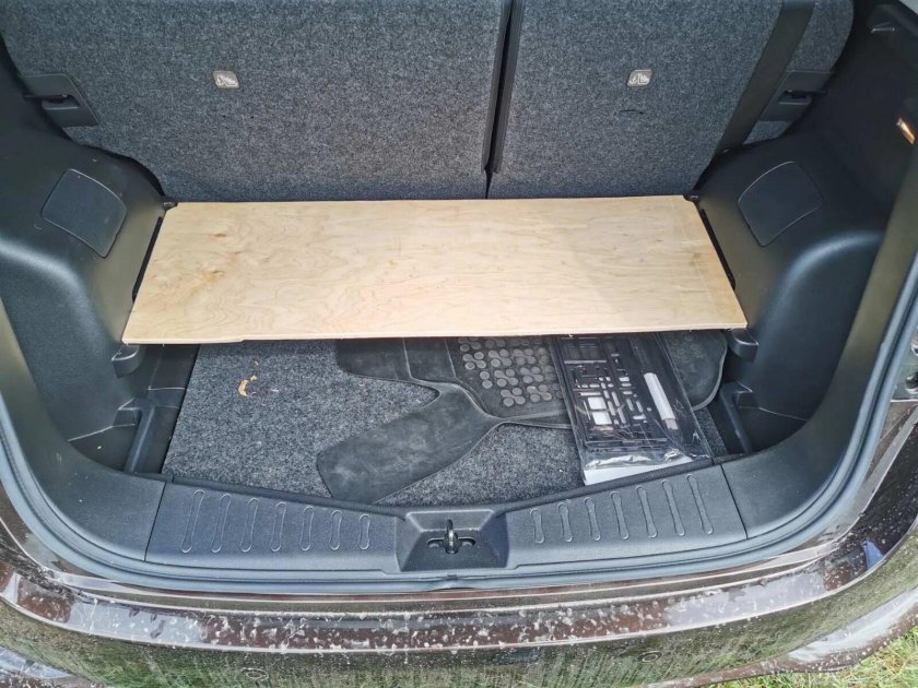 Полка на Ниссан ноут е12