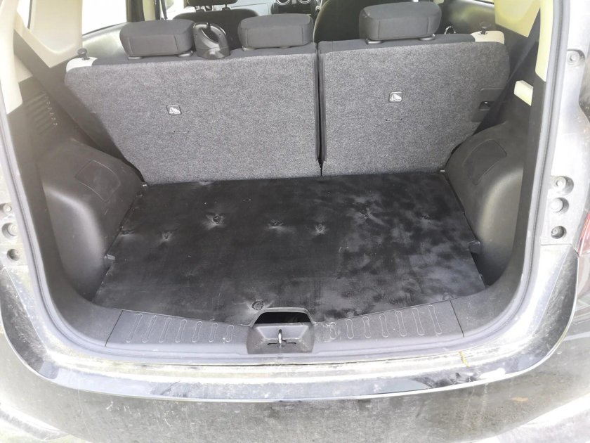 Полка на Ниссан ноут е12