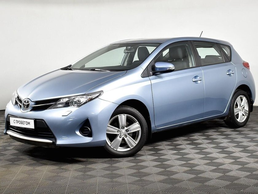 Toyota Auris 2014