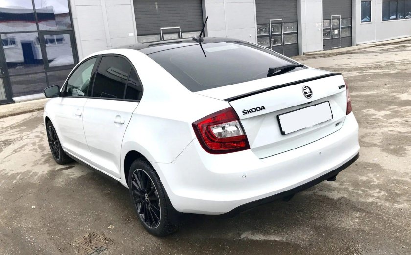 Шкода Рапид Блэк