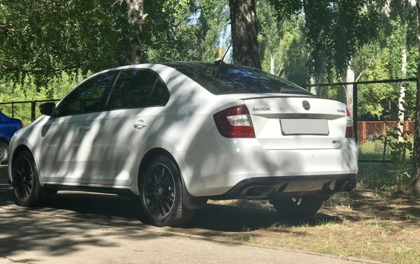 Шкода Рапид обвес