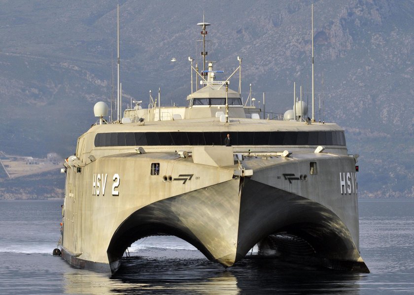 Военный корабль «HSV 2 Swift»