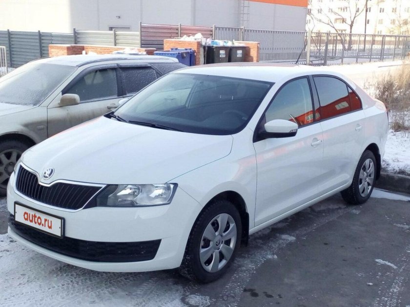 Шкода Рапид 17 года