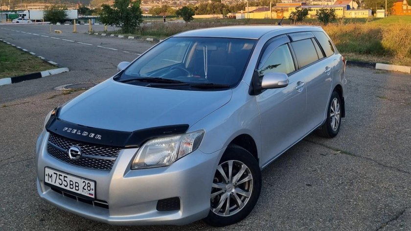 Toyota Corolla Fielder 141