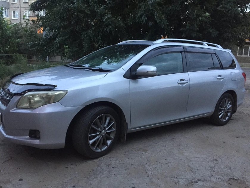 Toyota Corolla Fielder 141